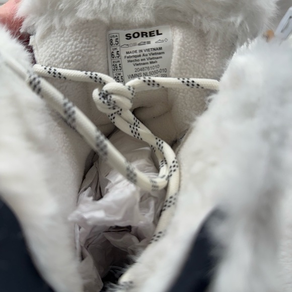 Sorel ONA RMX Glacy WP boots. - Picture 4 of 13